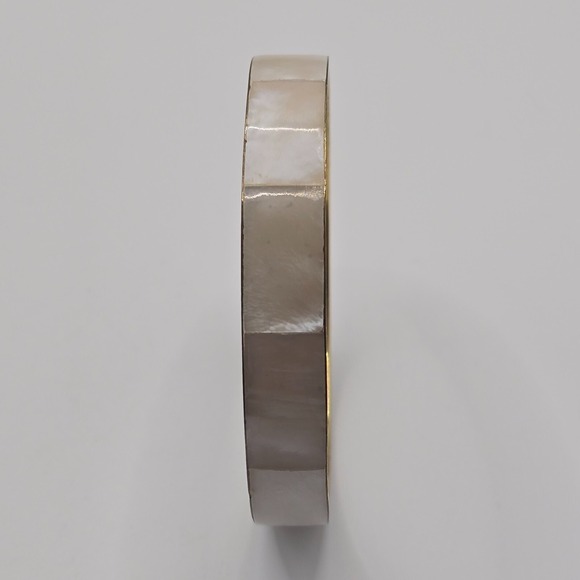 Vintage Womens Mother of Pearl Inlay Bangle‎ Bracelets Lot of 2 Gold Tone Boho - Picture 2 of 9